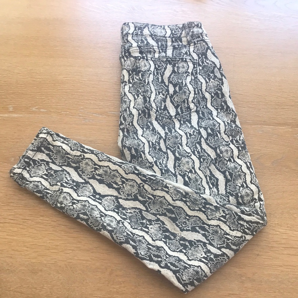 Wild fable snakeskin print stretchy jeans